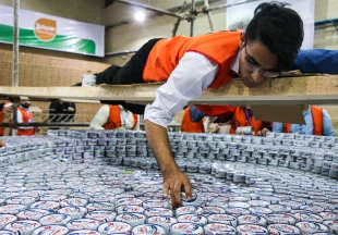 Making the world's largest canned food structure plant by the Technical and Vocational University