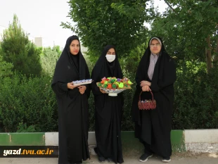 خوش آمد گویی به دانشجویان در اولین هفته حضور دانشجویان بومی وغیر بومی در کنار هم در آموزشکده فنی دختران میبد
 2