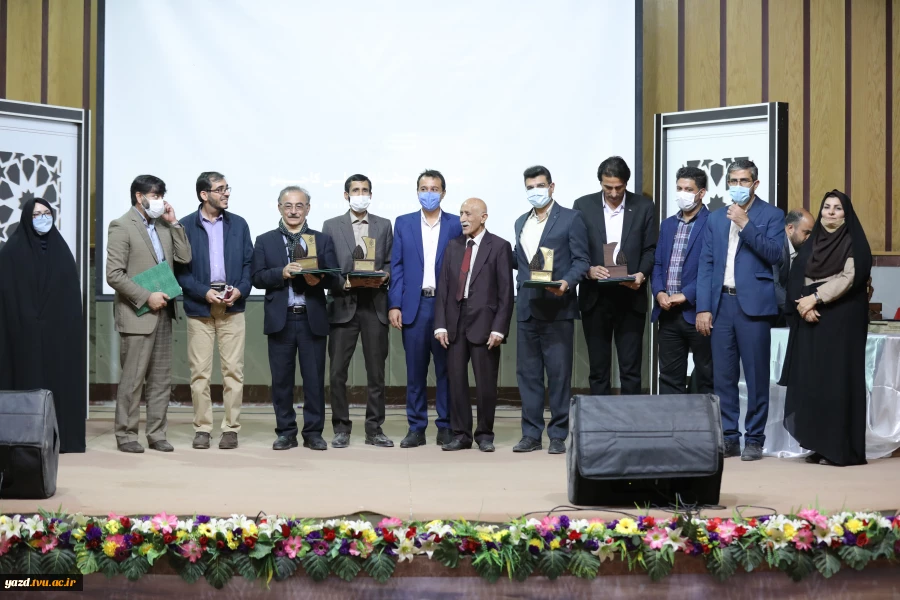 جشنواره ملی کاجینو در اختتامیه مراسم خود نشان داد که هیچ گیاهی غیر مثمر نیست  16