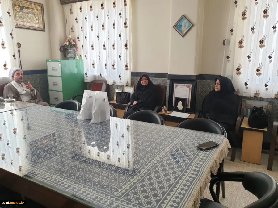 دیدار رییس آموزشکده فنی دختران میبد با رییس اداره تبلیغات اسلامی شهرستان میبد
 2