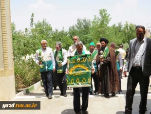 میزبانی خادمیاران امام رضا (ع) وپرچم رضوی در آموزشکده فنی دختران میبد
 2