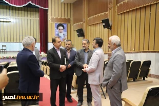 دکتر مهدی تقوایی مشاور عالی استاندار یزد به همراه جمعی از مسئولین استانی وشهرستانی ، از کارگاه ها و آزمایشگاه های آموزشکده فنی شهید بهشتی اردکان بازدید به عمل آورده و از نزدیک در جریان مسائل و مشکلات این آموزشکده قرار گرفتند. 14