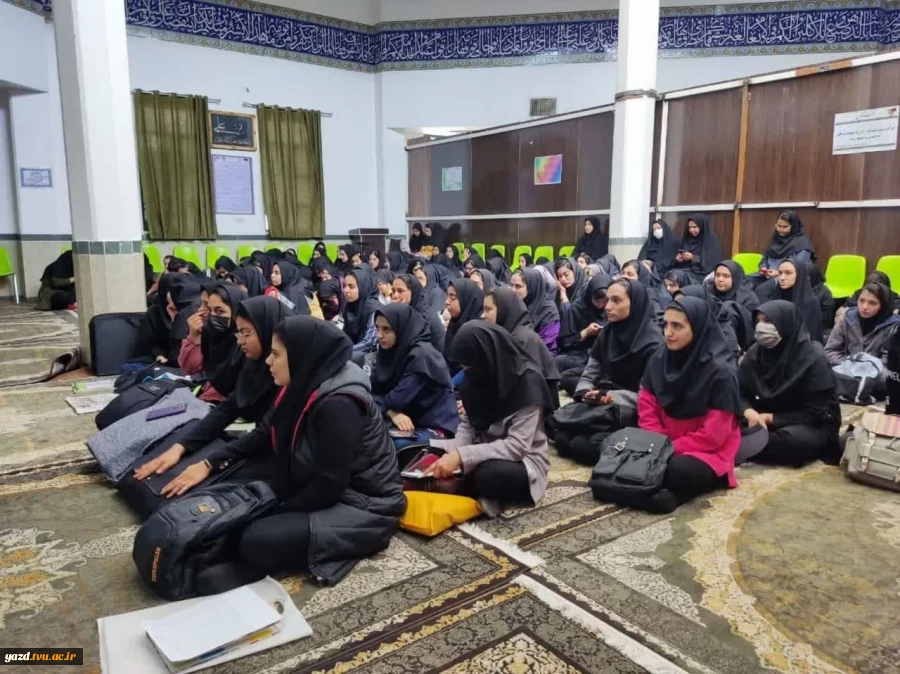 جلسۀ توجیهی کارآموزی دانشجویان تمامی رشته های آموزشکده فنی دختران میبد
 2