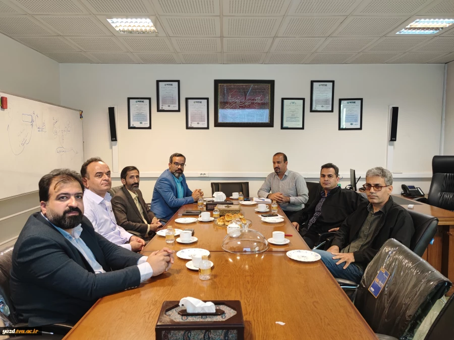سومین جلسه هم اندیشی بورسیه تحصیلی در کارخانه بزرگ کاغذ کار کسری یزد 2