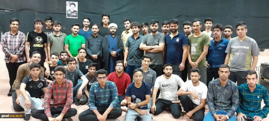 برگزاری مراسم سوگواری شهادت حضرت آیت الله رئیسی در دانشکده فنی شریف ابرکوه 6