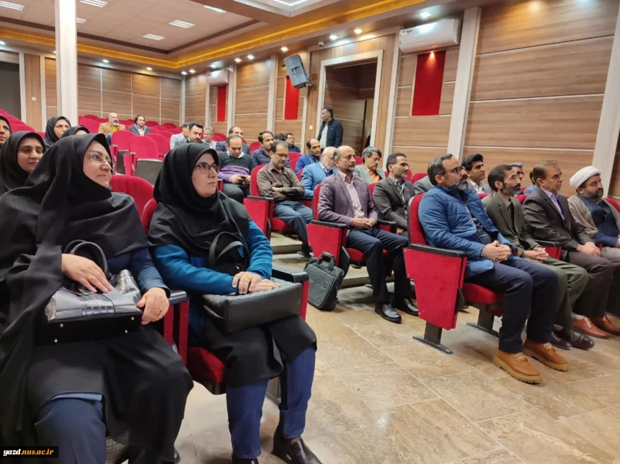برگزاری آئین اختتامیۀ هفتۀ پژوهش و فناوری سال 1403 در دانشگاه ملی مهارت استان یزد 8