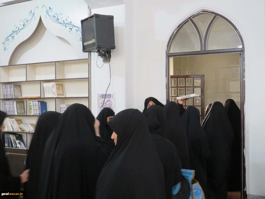 اعزام کاروان راهیان نور دانشجویان آموزشکده ملی مهارت دختران میبد به مناطق عملیاتی جنوب
 2