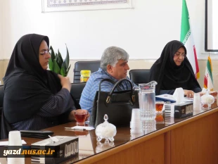 برگزاری جلسه با مدیران مدارس و هنرستان ها در آموزشکده ملی مهارت دختران میبد 6