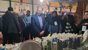 حضور آموزشکده ملی مهارت دختران میبد در هشتمین بازارچه دانشجویی ودستاوردهای مراکز دانشگاه ملی مهارت
 4