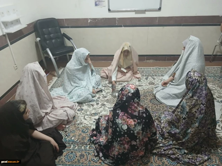 برگزاری جلسه ای دوستانه به مناسبت میلاد کریمه اهل بیت در خوابگاه دانشجویی شقایق آموزشکده ملی مهارت دختران میبد
 4
