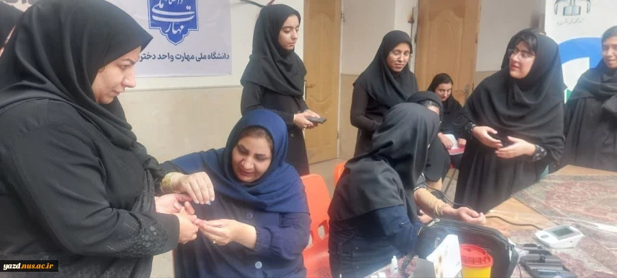 برگزاری ایستگاه سلامت به مناسبت هفته خوابگاهها در آموزشکده ملی مهارت دختران میبد
 3