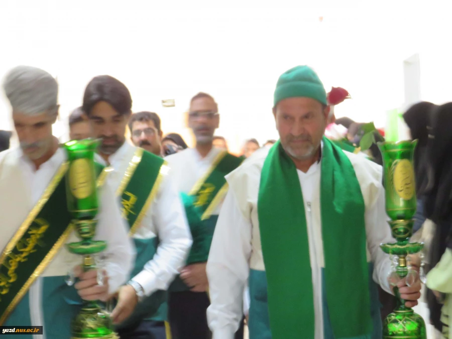 استقبال از خادمیاران حرم رضوی در آموزشکده ملی مهارت دختران میبد
 4