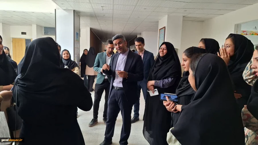 بازدید دکتر ملانوری فرماندار ویژه شهرستان میبد از آموزشکده ملی مهارت دختران میبد
 2
