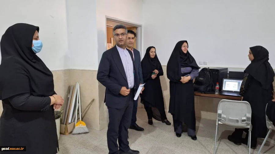 بازدید دکتر ملانوری فرماندار ویژه شهرستان میبد از آموزشکده ملی مهارت دختران میبد
 3