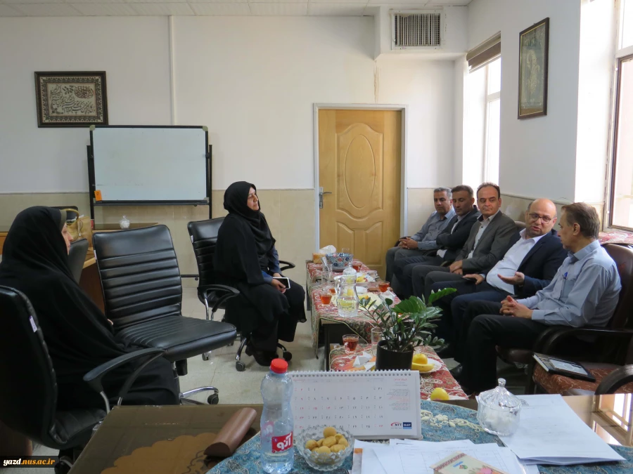 بازدید دکتر شمامی مدیر کل محترم امور دانشجویی دانشگاه ملی مهارت از آموزشکده ملی مهارت دختران میبد
 8